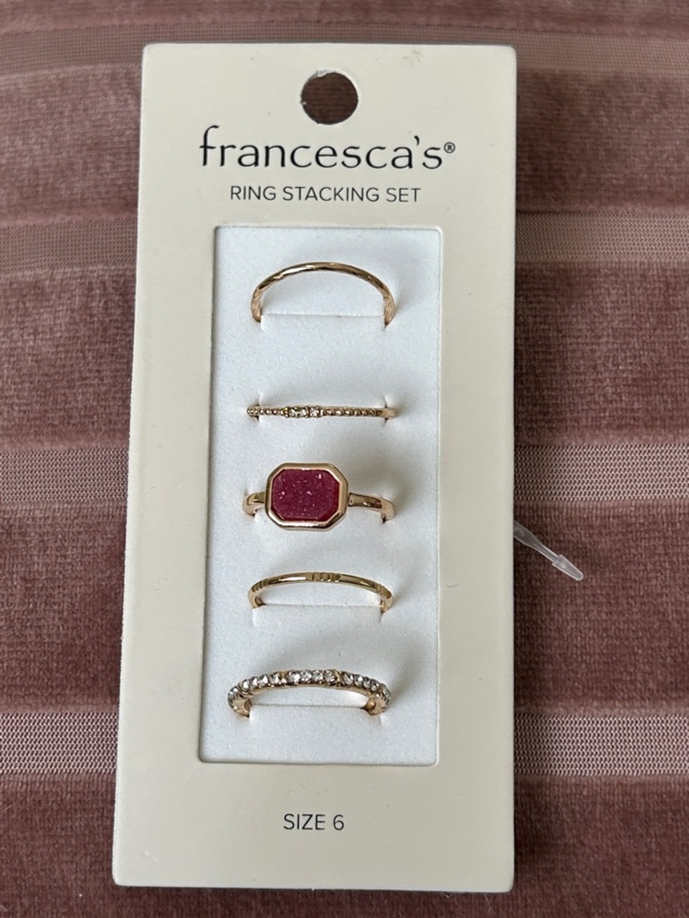 New Francesca’s Kim Mixed Style Ring Set - Picture 4 of 5